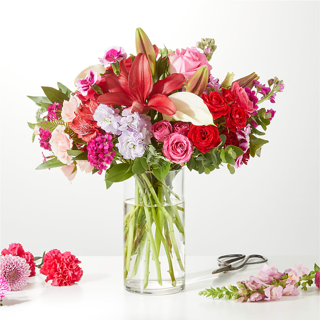 Swooning Over You - A Luxury Florist Original – FONSECA'S FLOWERS, San Bernardino CA