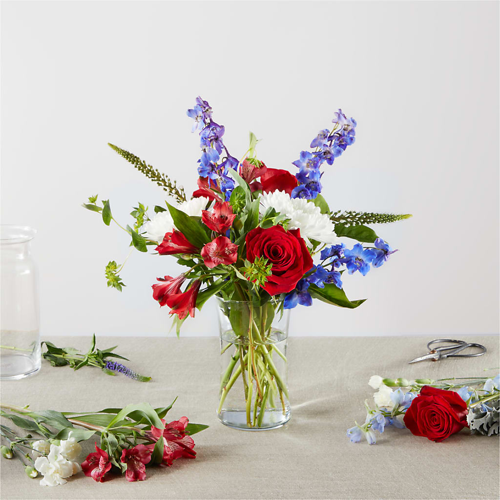 Star Spangled - A Florist Original – FONSECA'S FLOWERS, San Bernardino CA