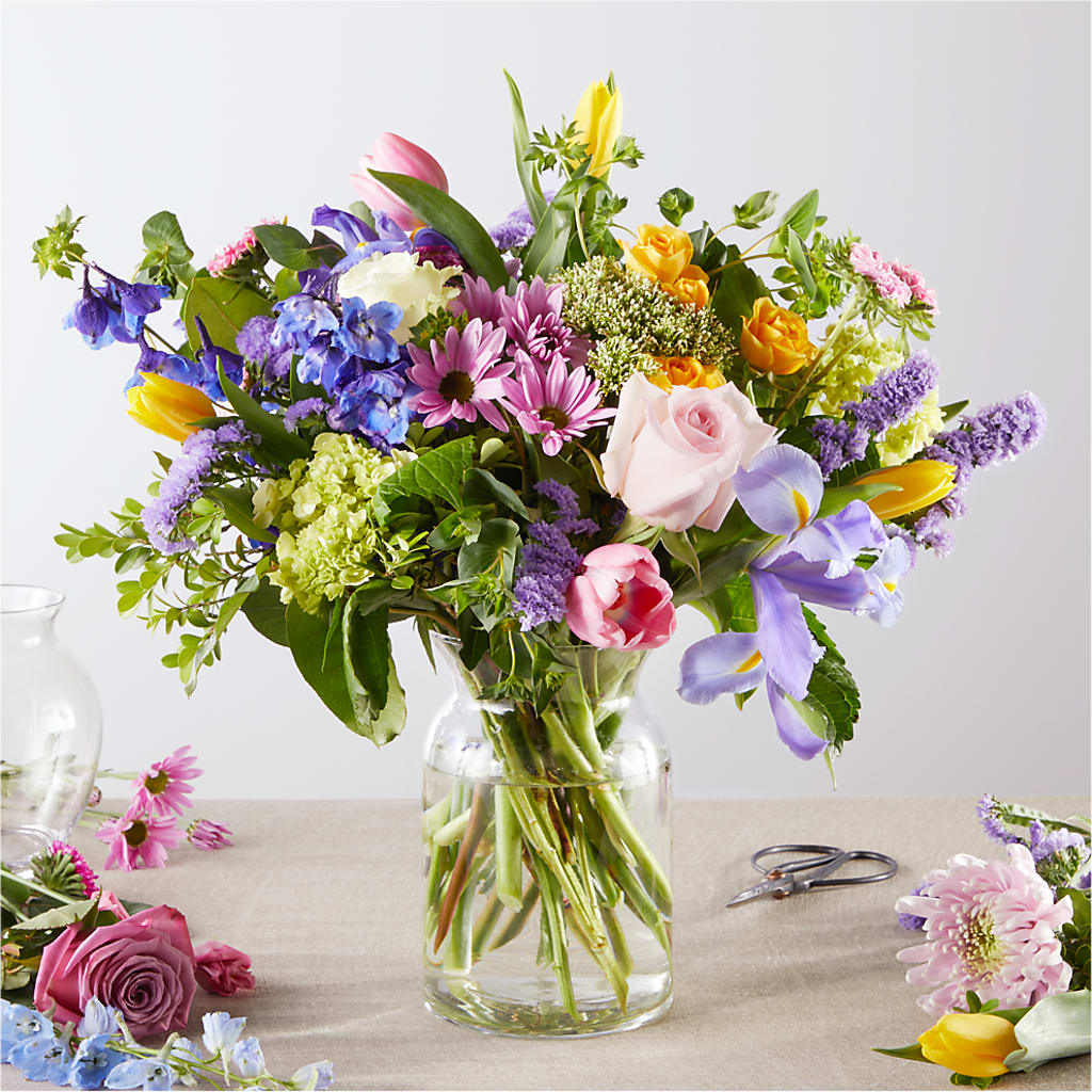 Pastel Tradition - A Florist Original – FONSECA'S FLOWERS, San Bernardino CA