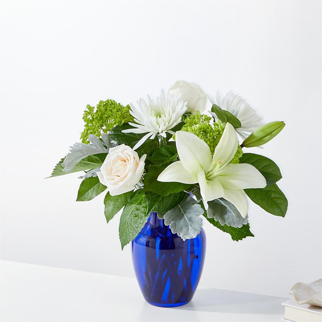 Snowy Dreams Bouquet – FONSECA'S FLOWERS, San Bernardino CA