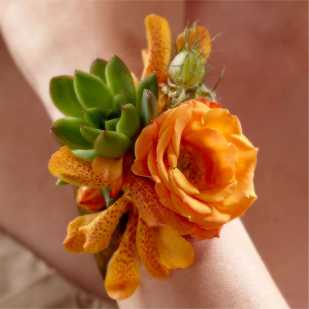 Irresistible Love Wrist Corsage – FONSECA'S FLOWERS, San Bernardino CA