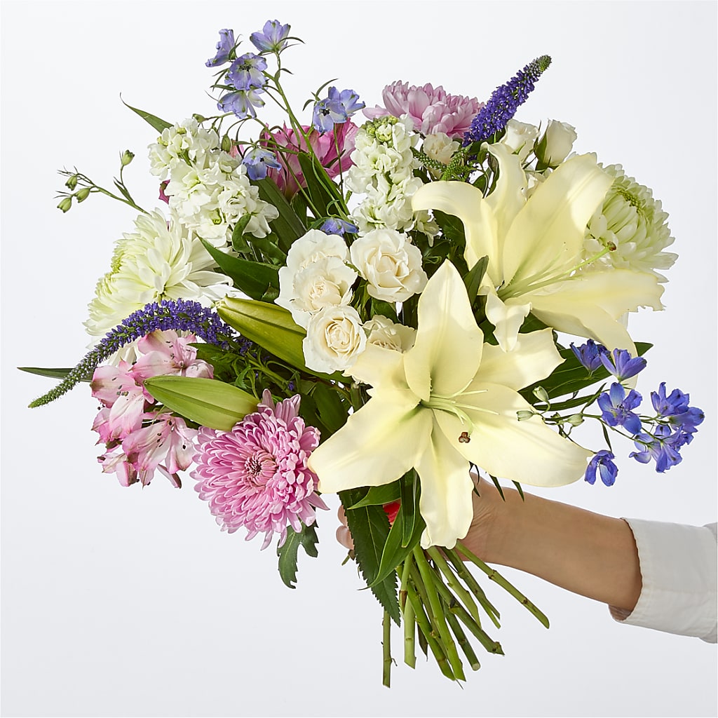 Winter Celebration Bouquet – FONSECA'S FLOWERS, San Bernardino CA