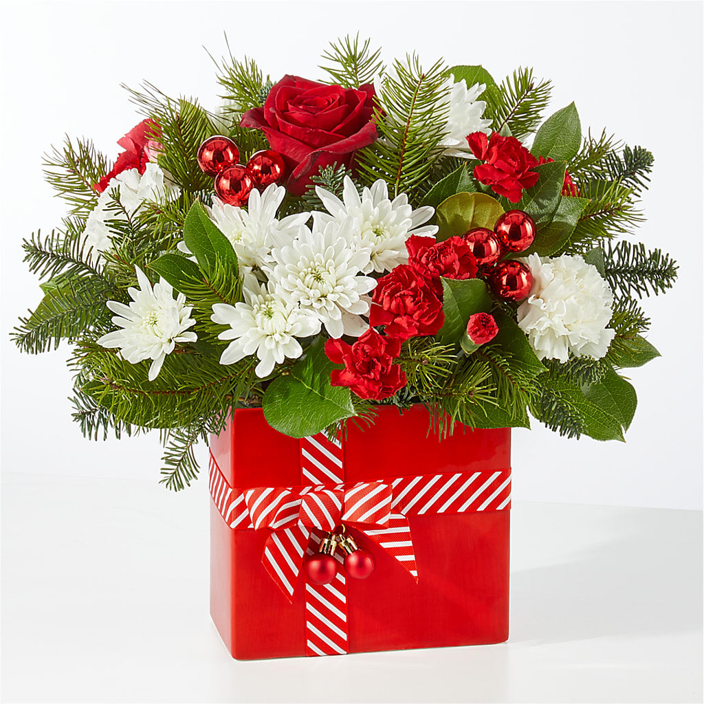 Presents Under the Tree Bouquet – FONSECA'S FLOWERS, San Bernardino CA