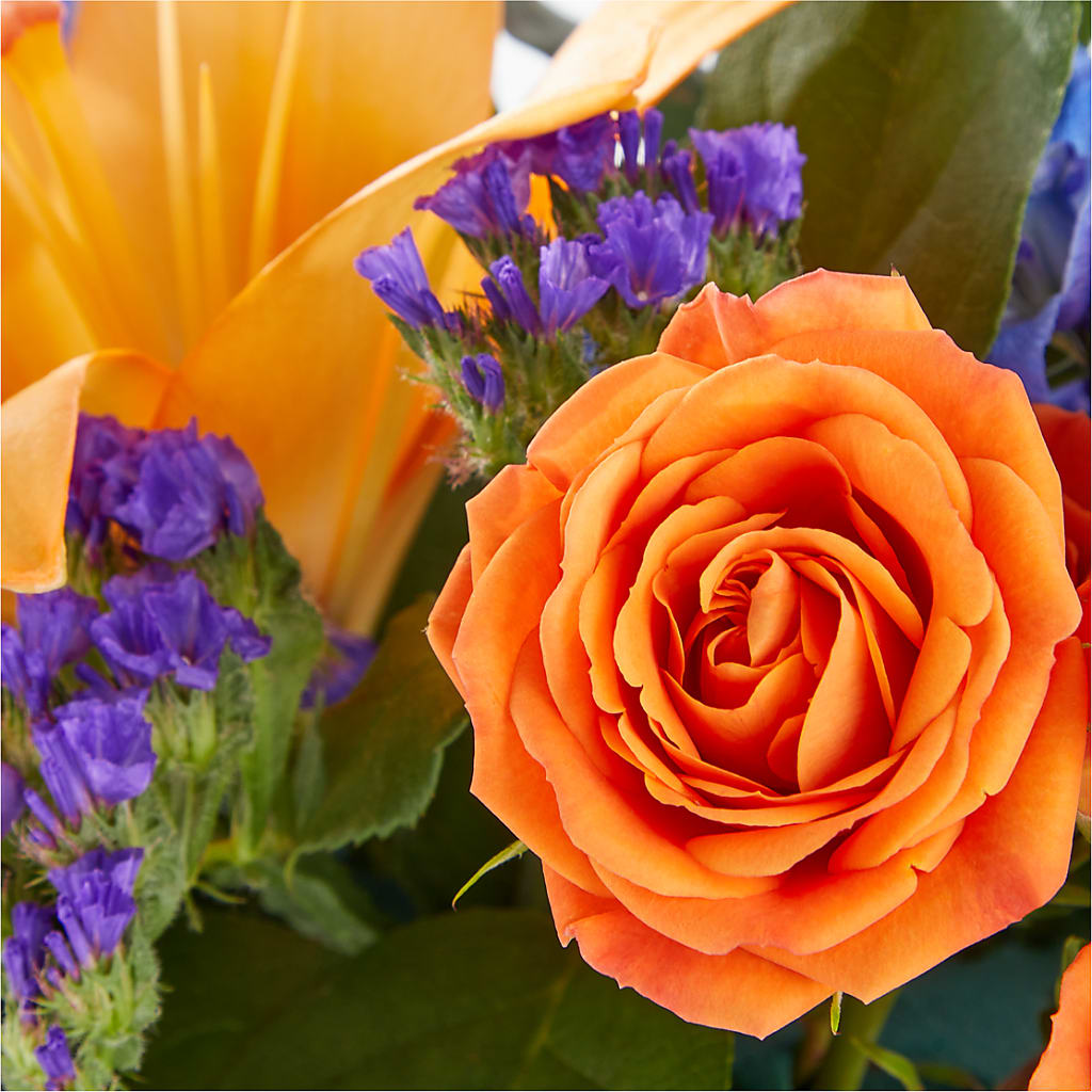 Radiant Citrus Box Bouquet – FONSECA'S FLOWERS, San Bernardino CA