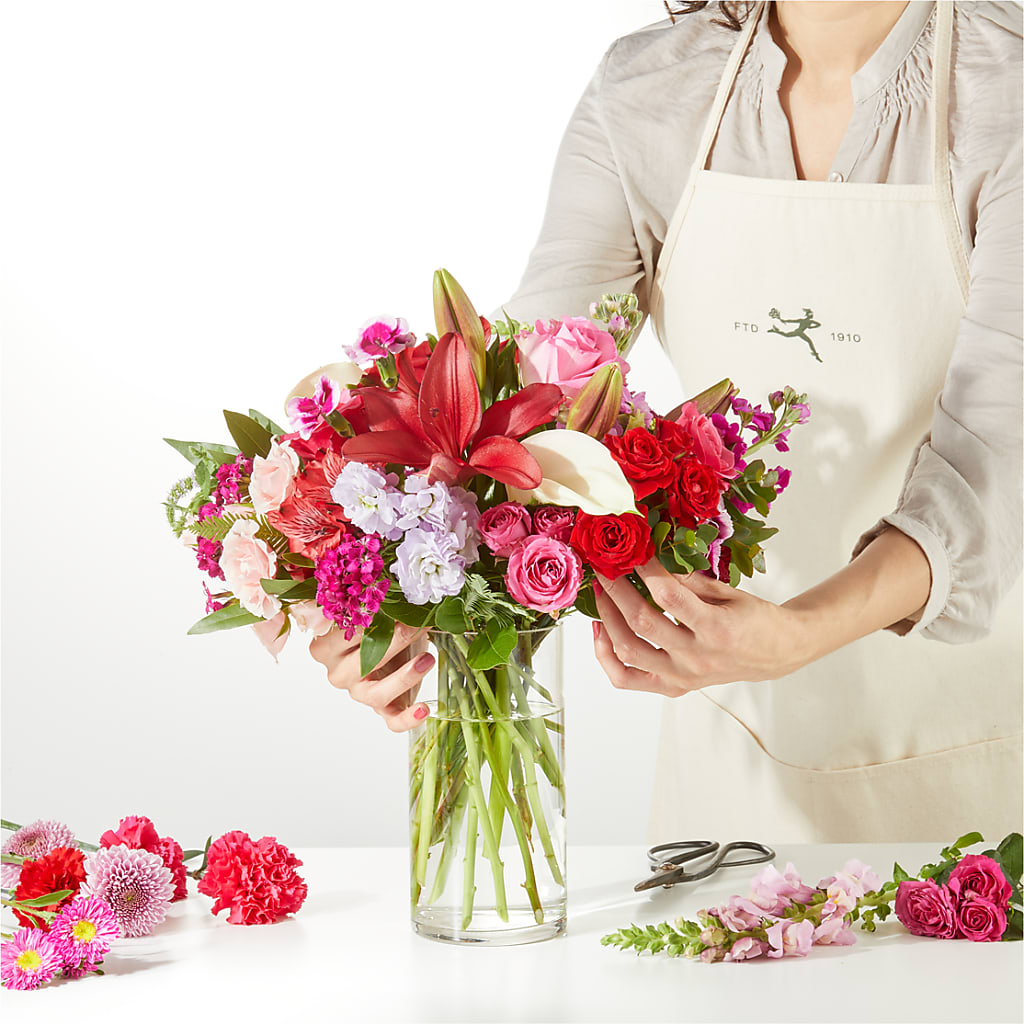 Swooning Over You - A Luxury Florist Original – FONSECA'S FLOWERS, San Bernardino CA