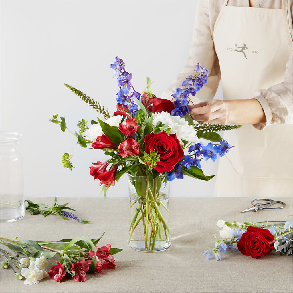 Star Spangled - A Florist Original – FONSECA'S FLOWERS, San Bernardino CA
