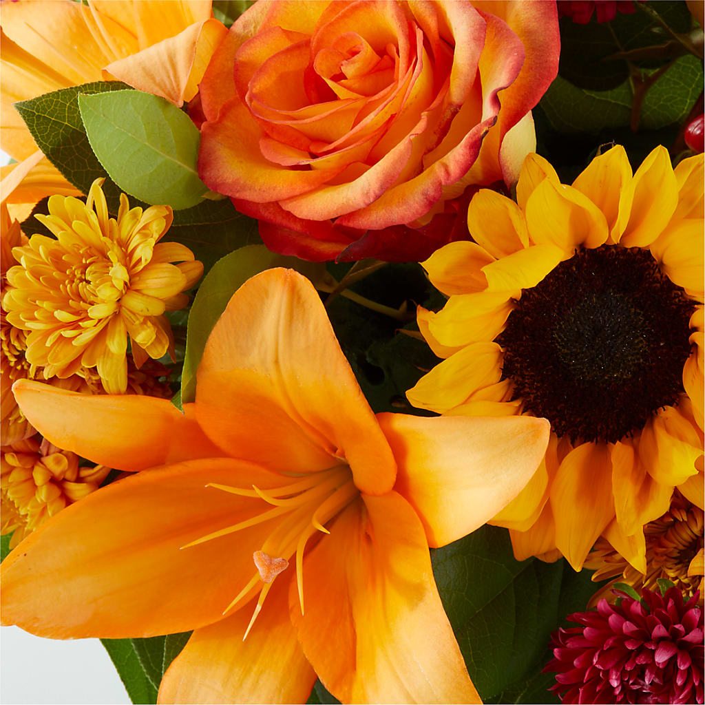 Grateful Centerpiece – FONSECA'S FLOWERS, San Bernardino CA