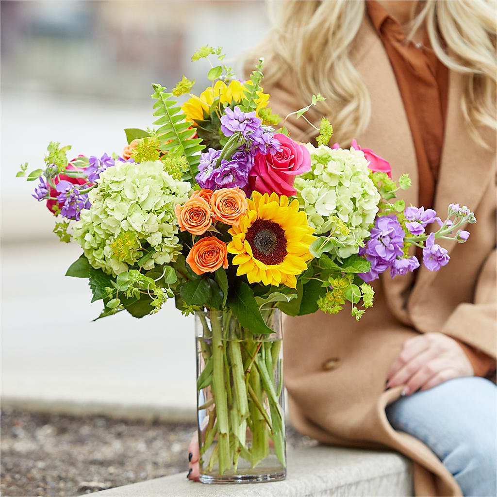 Vibrant Greetings Bouquet – FONSECA'S FLOWERS, San Bernardino CA